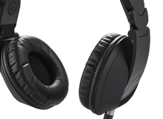 Reloop's popular RHP-20 headphones, now available in an all-black 'Knight' edition.